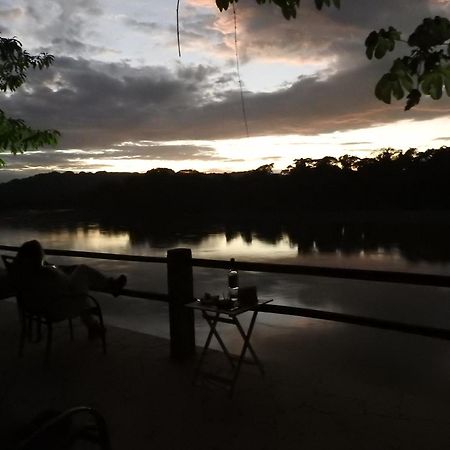 Canto De La Selva Jungle Lodge Selva Lacandona Chiapas Galaxia Exterior foto